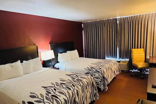 Basic Double Room | Blackout drapes, soundproofing, iron/ironing board, free WiFi