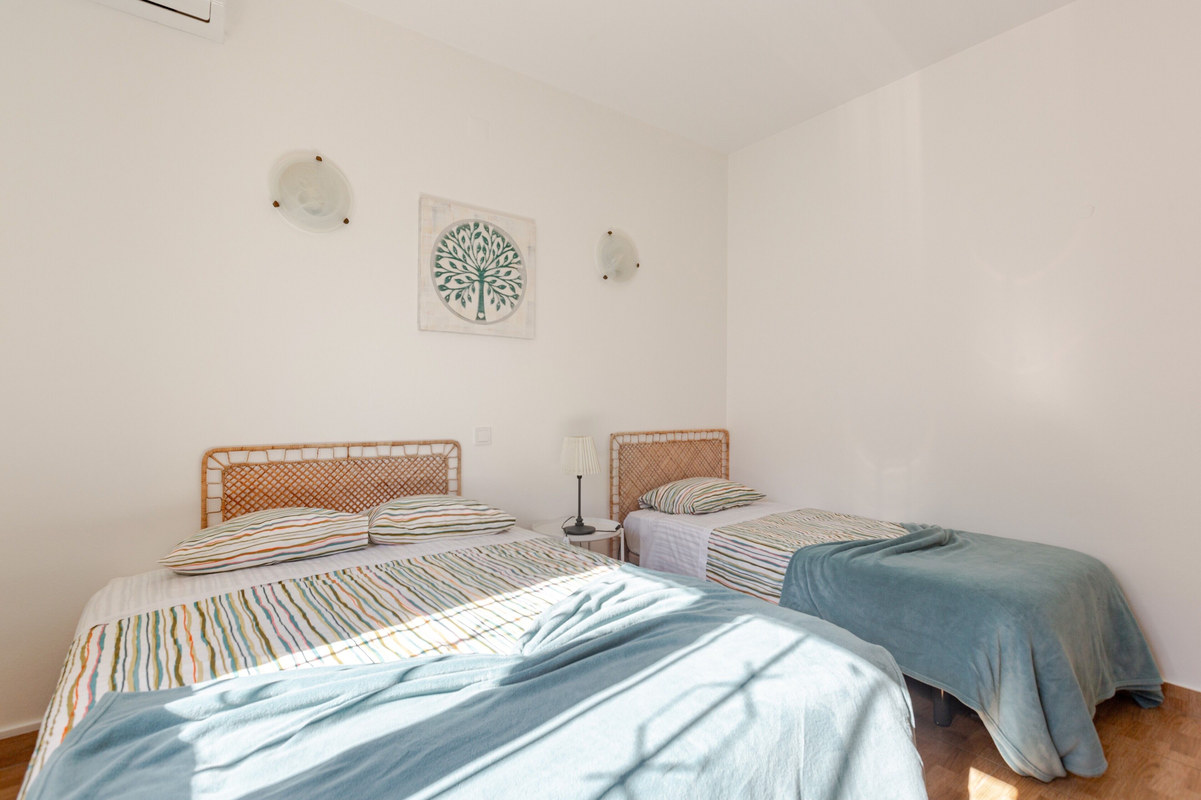 4 Schlafzimmer, Bügeleisen/Bügelbrett, WLAN, Bettwäsche