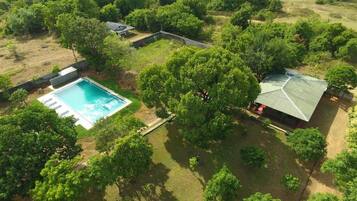 15 piscines extérieures