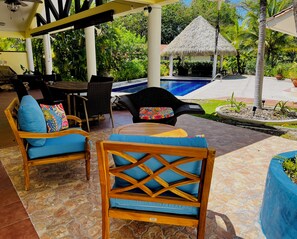 Outdoor dining - The Sunshine of Playa Coronado (Playa Coronado)