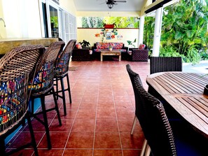Outdoor dining - The Sunshine of Playa Coronado (Playa Coronado)