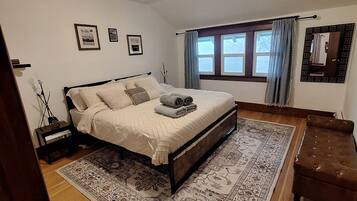 3 bedrooms, iron/ironing board, travel crib, free WiFi