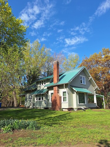 Private Creekside Farm Stay near Walla Walla
