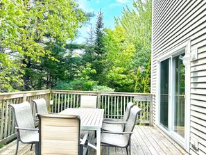 Outdoor dining - Entire Pine Ridge - 2 Attached Four Bedroom Condos (Bar Harbor)