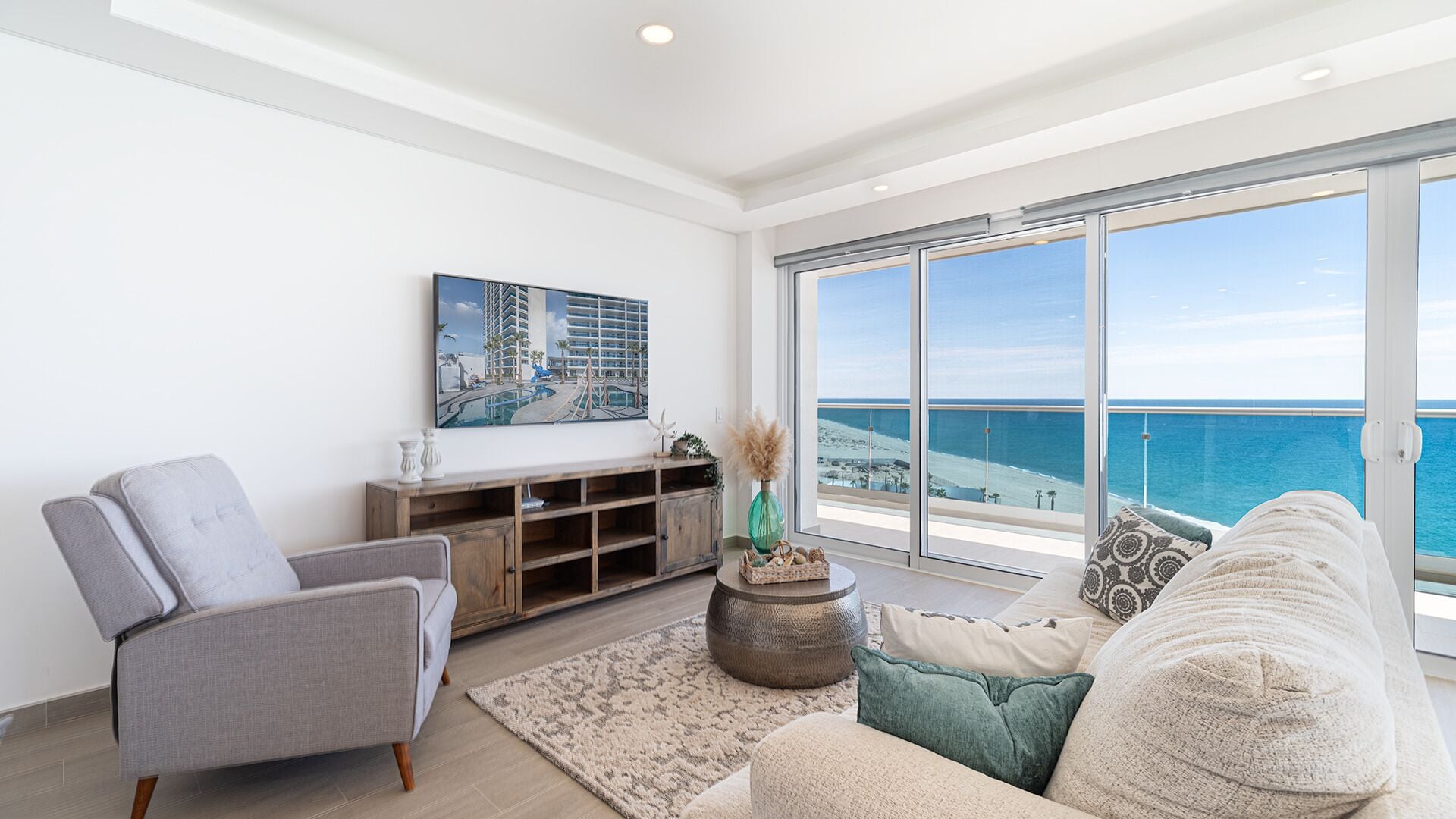 Condo, Multiple Beds, Balcony (Encantame Towers Verano 705) | Living area