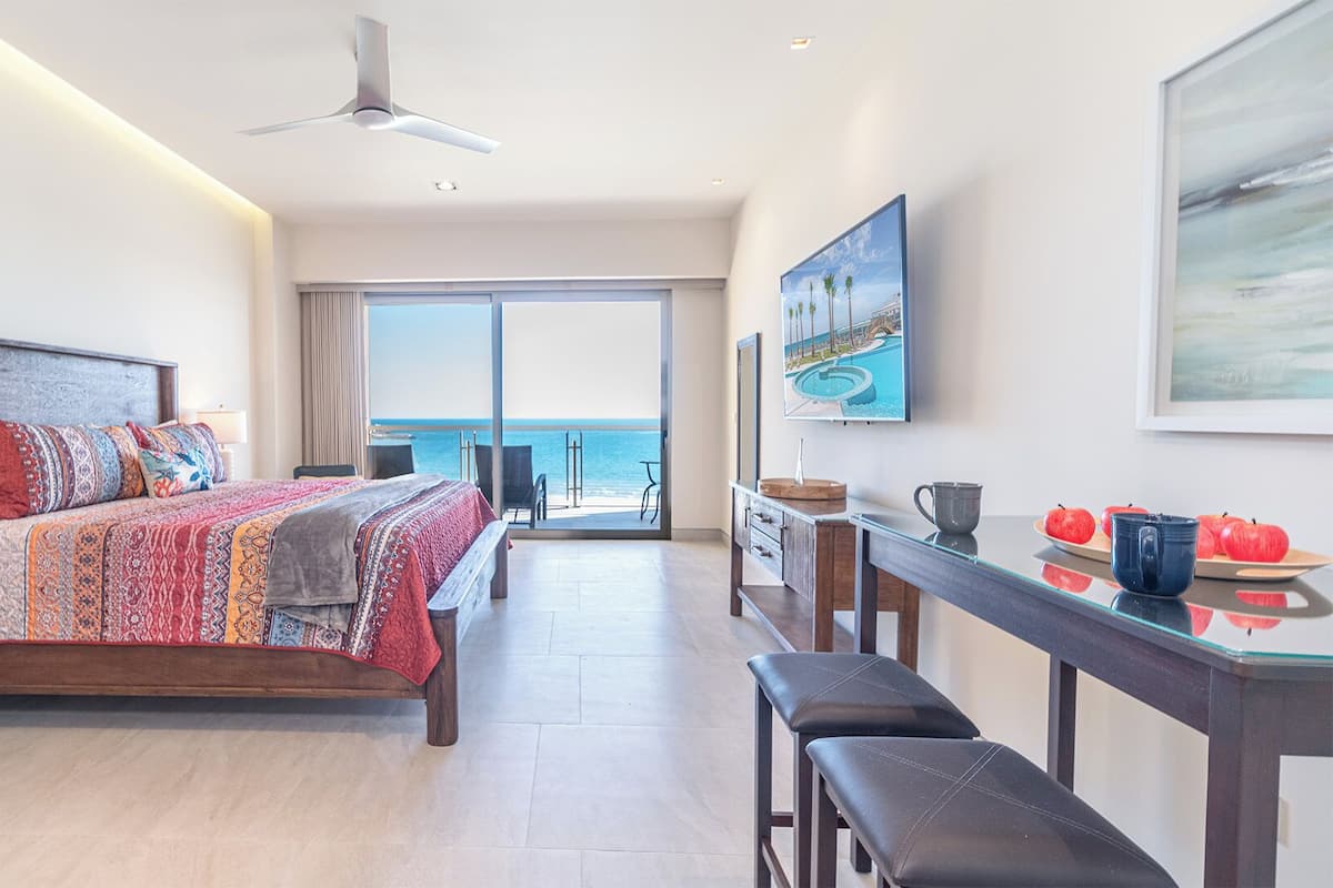 Condo, nhiều giường, ban công (Sonoran Star One 605-Full) | 3 phòng ngủ, bàn ủi/dụng cụ ủi quần áo, trang trí khác biệt