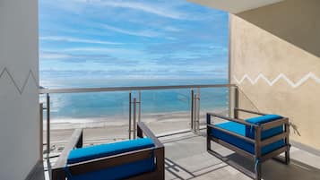 Condo, 1 King Bed, Balcony (Sonoran Star One 1706 - Hotel Room) | Property grounds