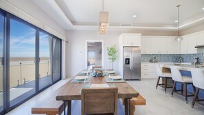 House, Berbilang Katil, Balcony, Garden View (Casa Especial) | Tempat makan