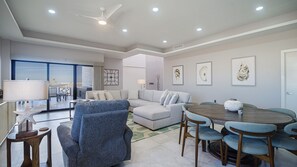 House, Multiple Beds, Balcony, Garden View (Casa Especial) | Living area | Fireplace
