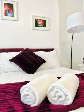 1 chambre, fer et planche à repasser, Wi-Fi, draps fournis