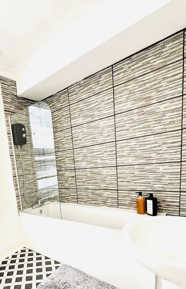 Een douche, een haardroger