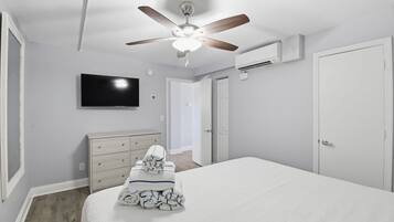 1 bedroom, free WiFi, bed sheets