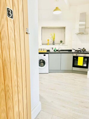 Private kitchen - Apartment 3 Hamilton House (Portsmouth)