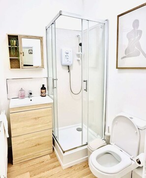 Ducha y secador de pelo