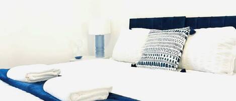 1 chambre, fer et planche Ă repasser, Wi-Fi, draps fournis