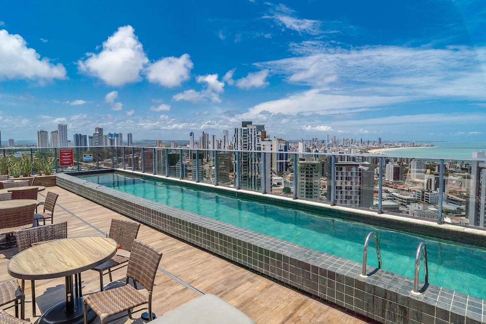 Comfort and Convenience Just 850m From Tambau Beach - Onws