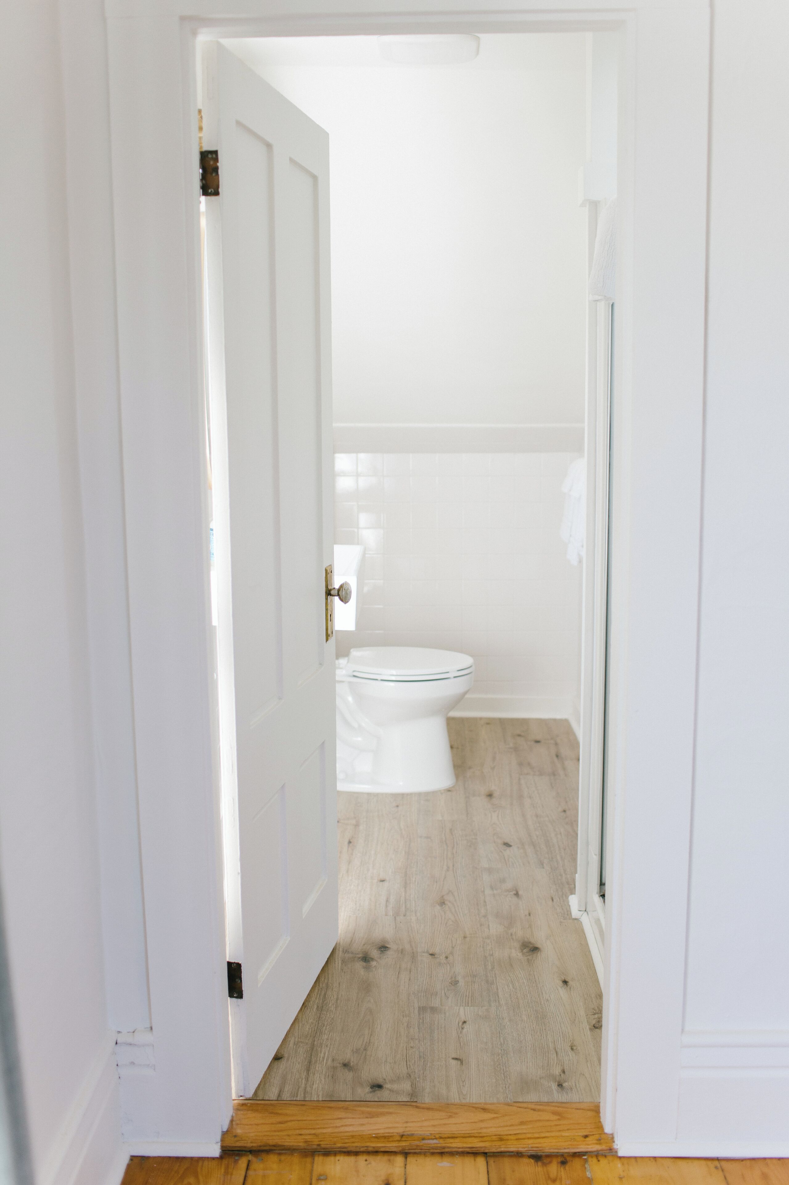 ヘアドライヤー、タオル、石鹸、シャンプー