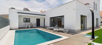 Villa with pool, near Serra da Arrábida and beaches, Azeitão Portugal
