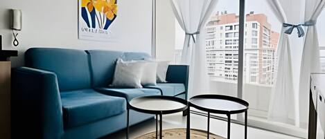 City Apartment | Living area