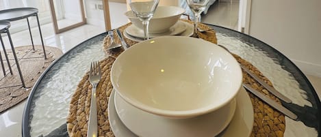 Departamento Confort, balcón, vista a la ciudad | Interior