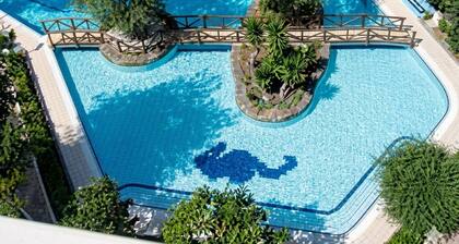 Apartment with large garden in Sorrento