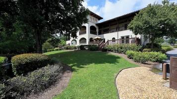 Enceinte de lâhĂ©bergement