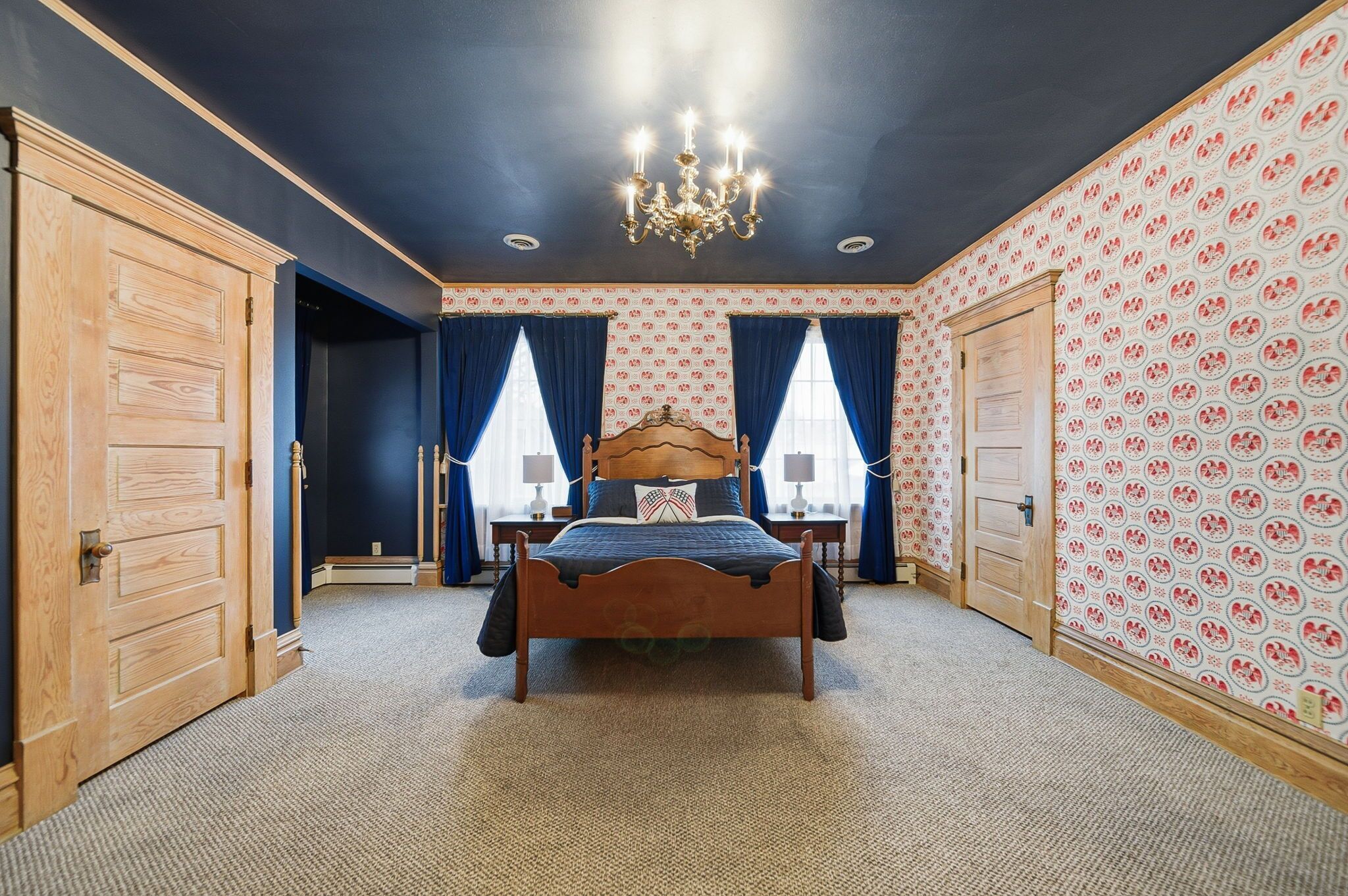 5 bedrooms, WiFi, bed sheets