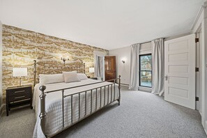 5 quartos, Wi-Fi de cortesia, roupa de cama