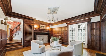 Spacious 5BR Historic Home in Downtown Marion