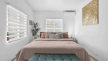 2 bedrooms, iron/ironing board, travel cot, WiFi