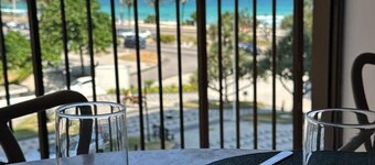 Oceanfront 2-Bedroom Apartment in Barra da Tijuca