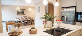 Modern and spacious home with breathtaking views on outskirts of Otford villiage