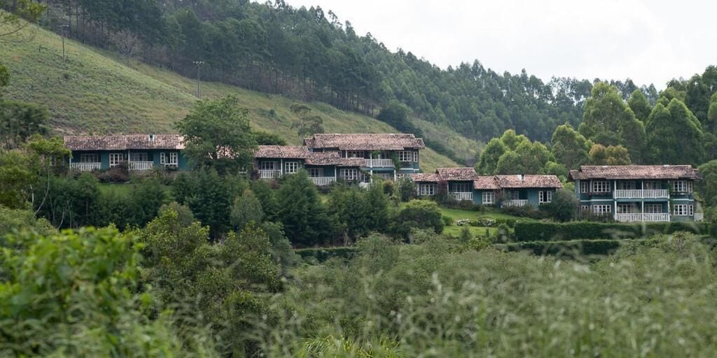 Suíte conforto, vista para o jardim | Fachada