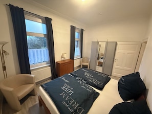 3 Schlafzimmer, Bügeleisen/Bügelbrett, Reisekinderbett, kostenloses WLAN