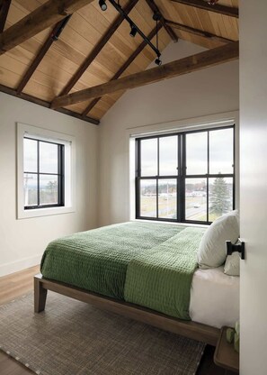 2 bedrooms, iron/ironing board, WiFi, bed sheets - Eagle at the Mill - 2 (Westport)