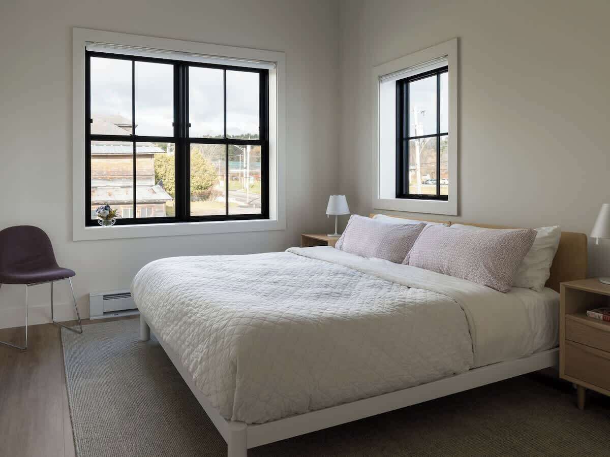 Strykejern/-brett, wi-fi og sengetøy