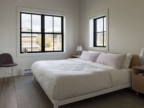1 bedroom, iron/ironing board, WiFi, bed sheets - Owl at the Mill  - 3 (Westport)