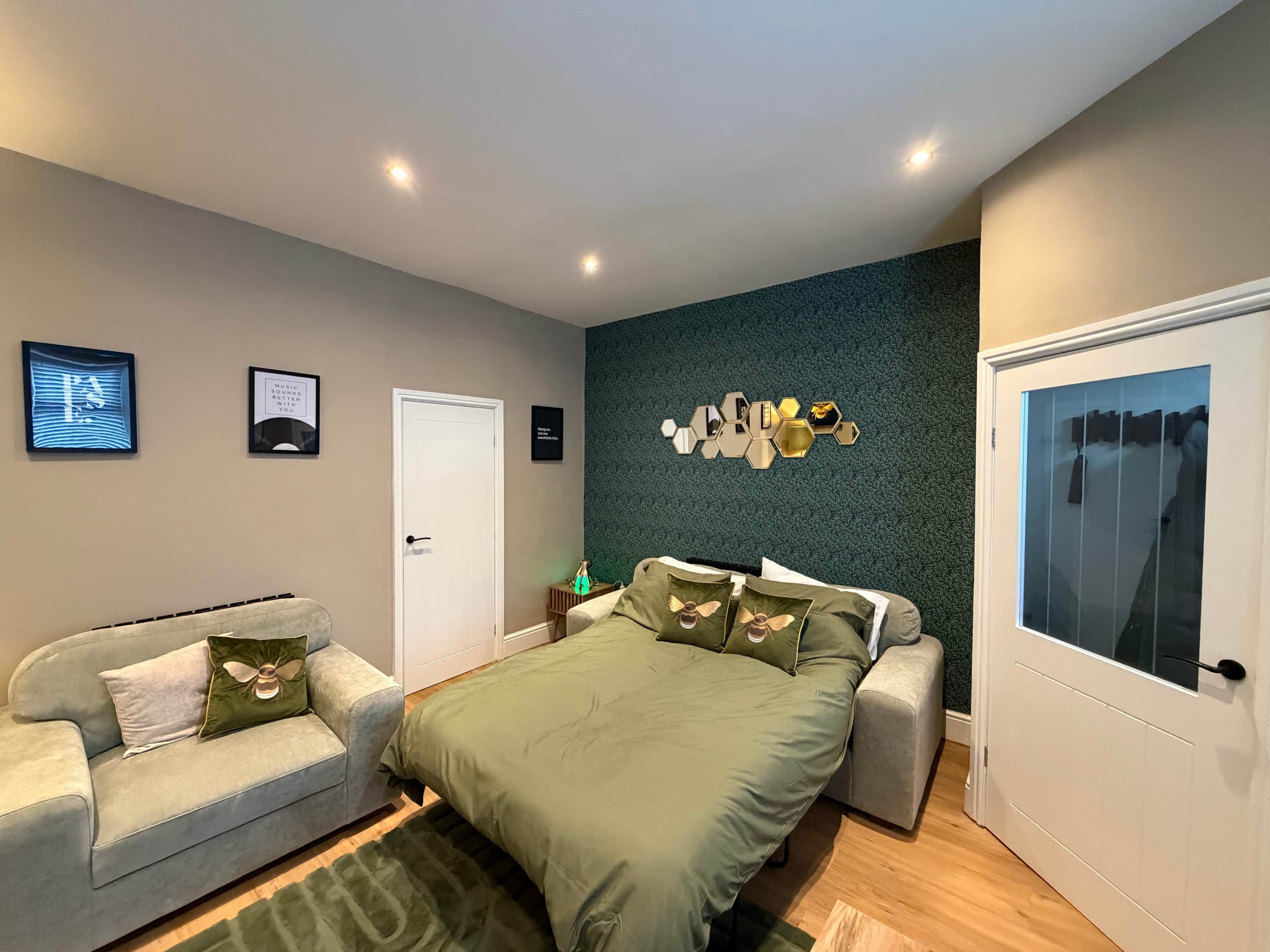 2 Schlafzimmer, Bügeleisen/Bügelbrett, WLAN, Bettwäsche