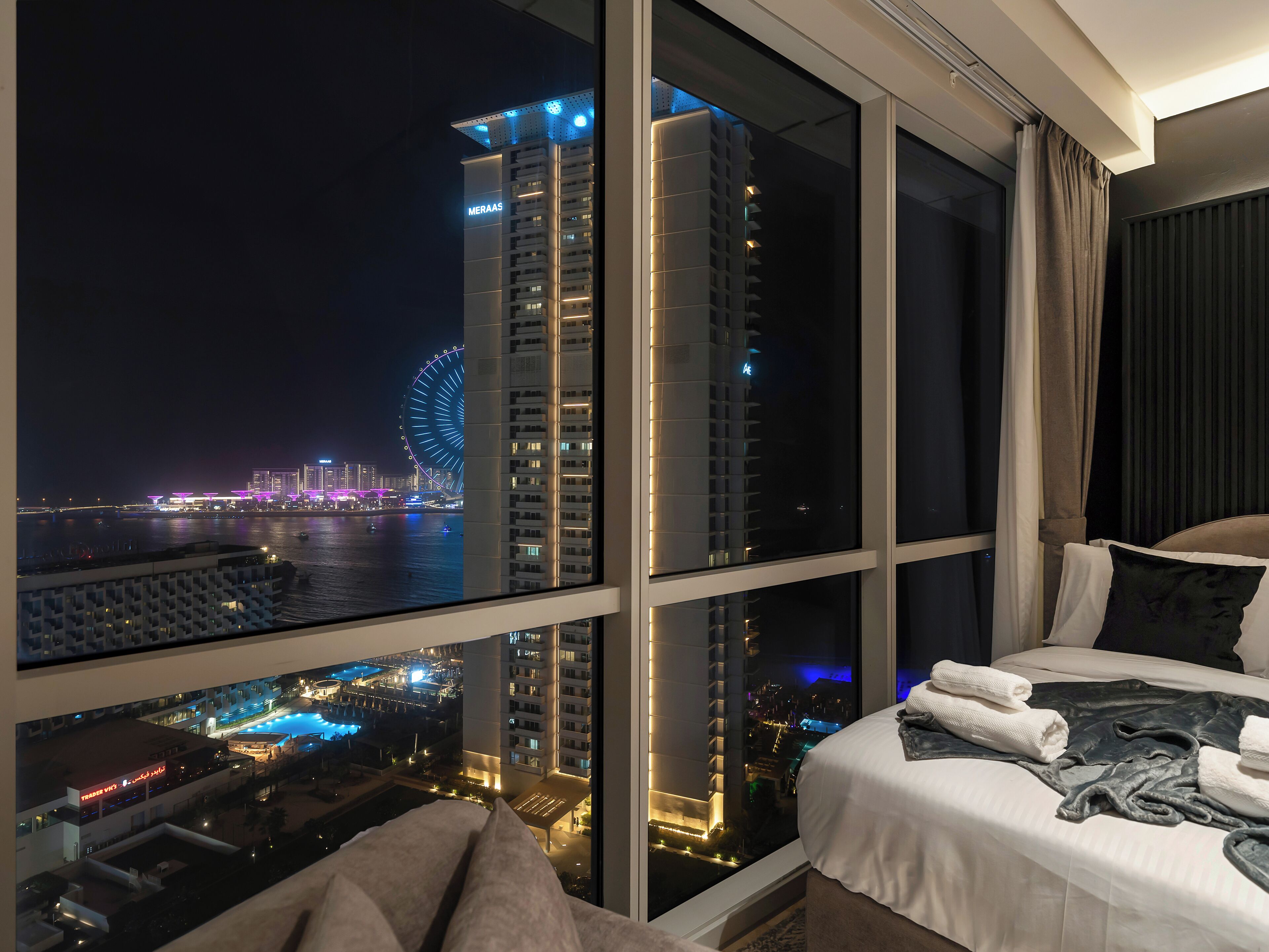 Signature-kattohuoneisto, rantanäköala | Silitysrauta/-lauta, ilmainen Wi-Fi