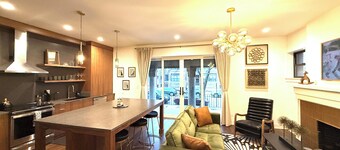 Lux New Hyde Park Apt by U Chicago, Museum of Science & Industry w/Peloton