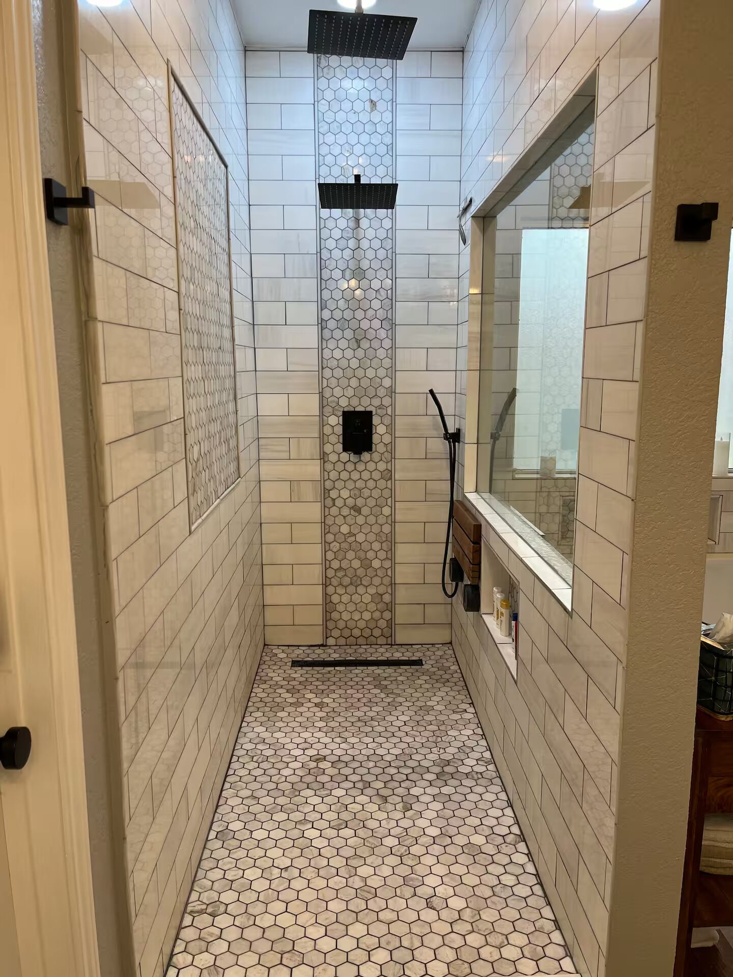 Jetted tub, hair dryer, towels, soap