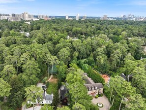 House - Luxe Cozy Buckhead 4BD 3 5 Private Sleeps 8 (Atlanta)