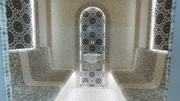 Sauna, Whirlpool, Dampfbad, Türkisches Bad/Hamam, Körperbehandlungen