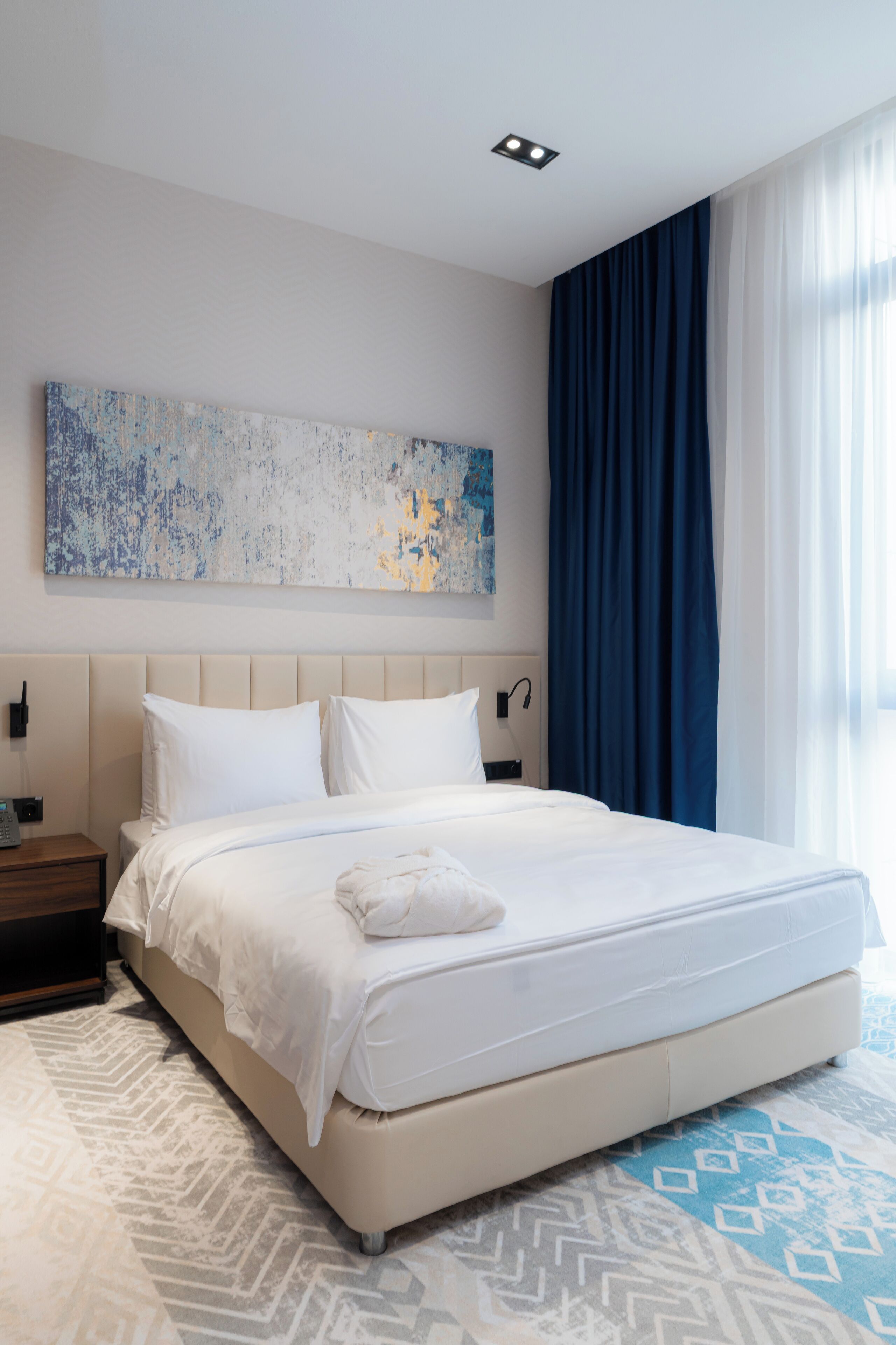 Kamar Double Standar | Brankas, tirai kedap cahaya, kedap suara, dan setrika/meja setrika