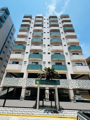 Exterior - Beachfront apartment in Praia Grande (Praia Grande)