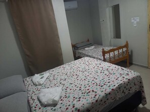 基本四人房 | 免費 Wi-Fi