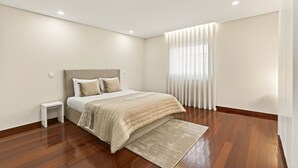 Nhà | 4 phòng ngủ 