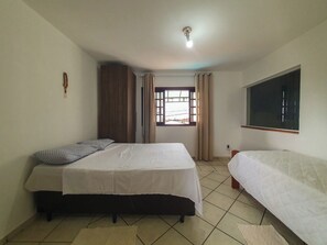 4 bedrooms, iron/ironing board, WiFi, bed sheets - Cozy townhouse in the center of Bragança Paulista (Bragança Paulista)