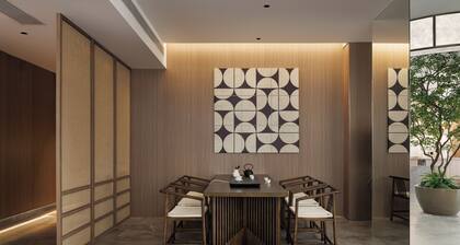 Melton Hotel Chongqing