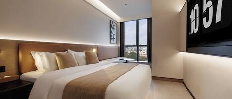 Standard Room, 1 King Bed, City View | Laptop workspace, blackout drapes, iron/ironing board, free WiFi